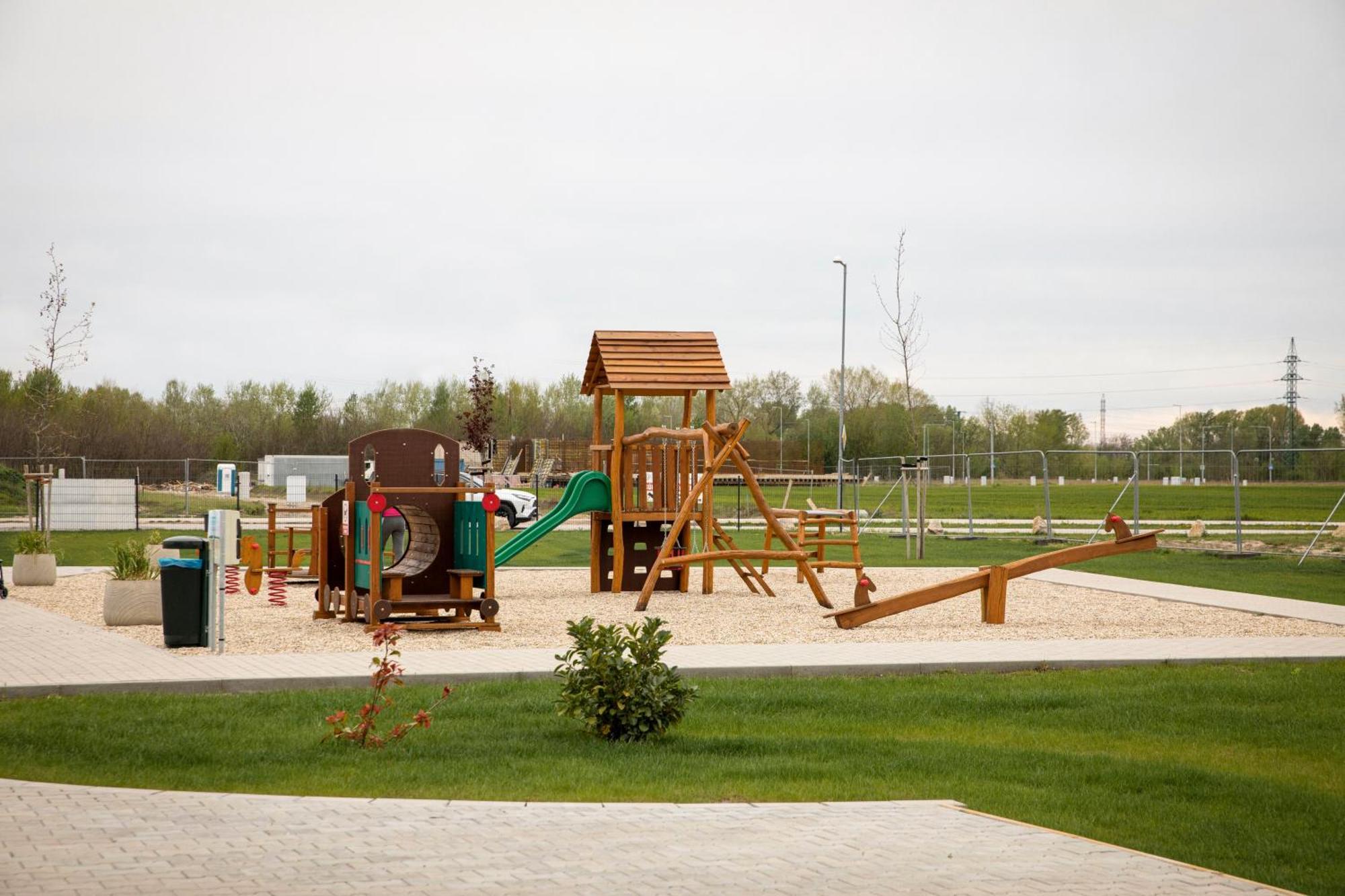 Kinga Apartman Dunajská Streda Extérieur photo